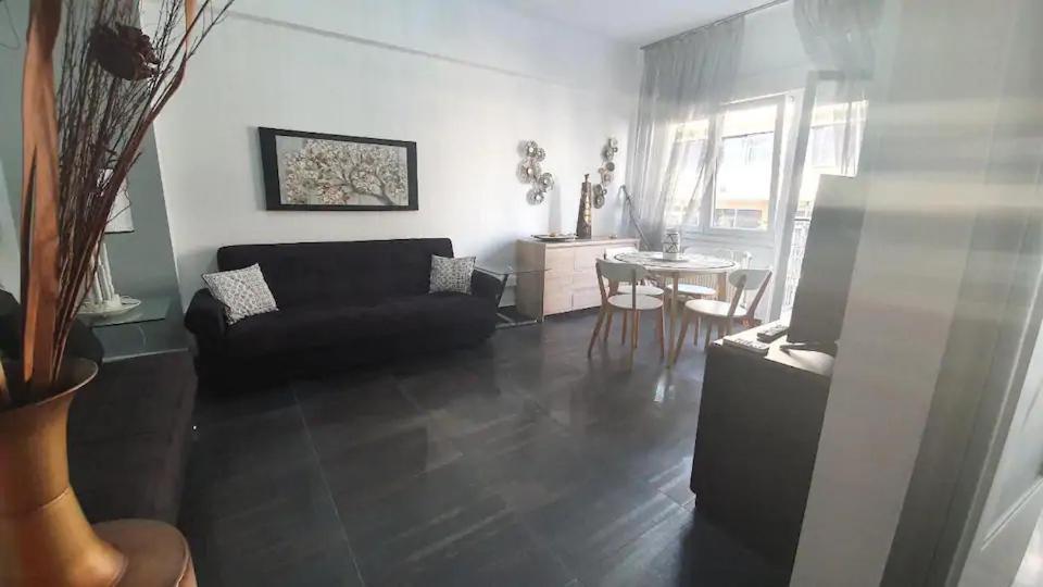 City Center Comfortable Studio Apartment 카발라 외부 사진