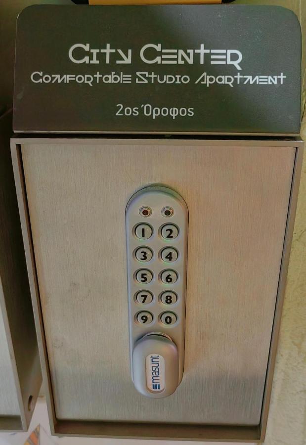 City Center Comfortable Studio Apartment 카발라 외부 사진